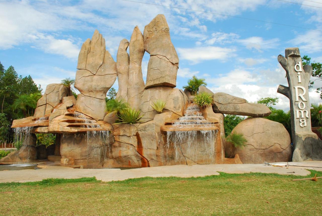 Lacqua Diroma Hotel Com Parque Aquatico 24 Horas Caldas Novas Eksteriør bilde