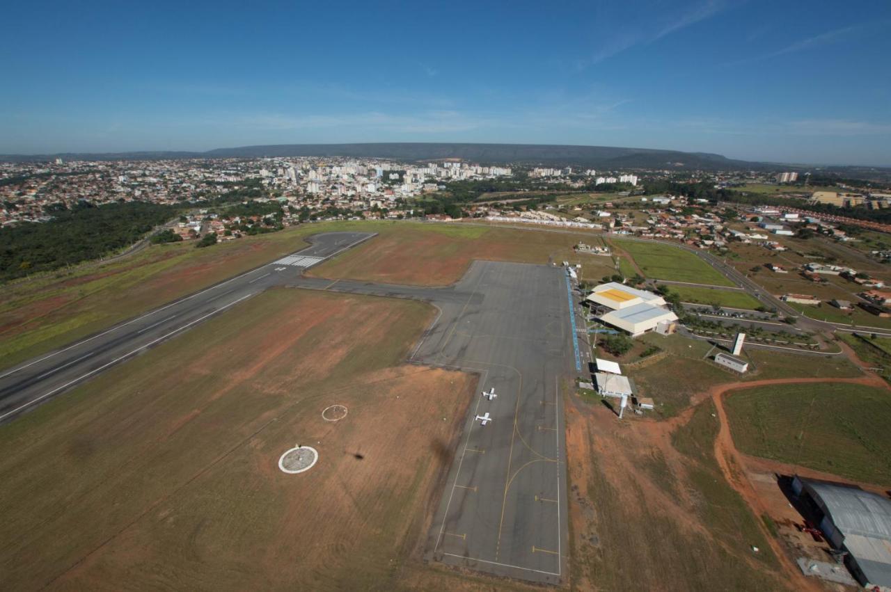 Lacqua Diroma Hotel Com Parque Aquatico 24 Horas Caldas Novas Eksteriør bilde