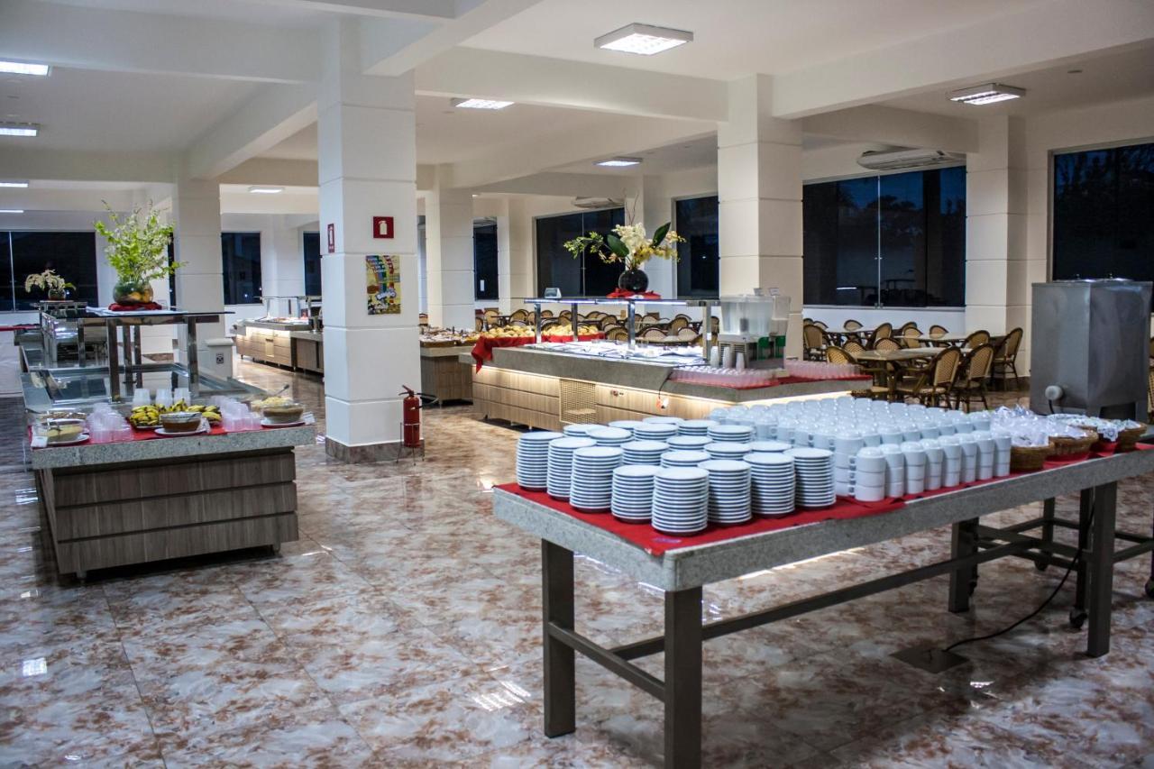 Lacqua Diroma Hotel Com Parque Aquatico 24 Horas Caldas Novas Eksteriør bilde