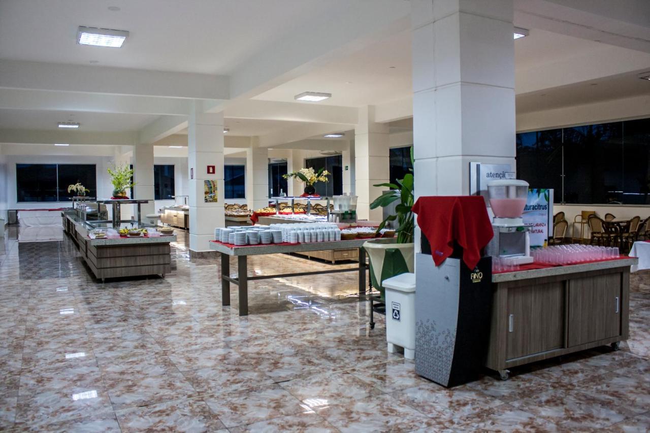 Lacqua Diroma Hotel Com Parque Aquatico 24 Horas Caldas Novas Eksteriør bilde