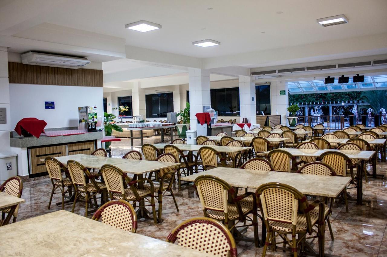 Lacqua Diroma Hotel Com Parque Aquatico 24 Horas Caldas Novas Eksteriør bilde