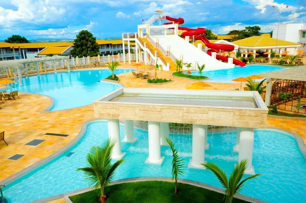 Lacqua Diroma Hotel Com Parque Aquatico 24 Horas Caldas Novas Eksteriør bilde